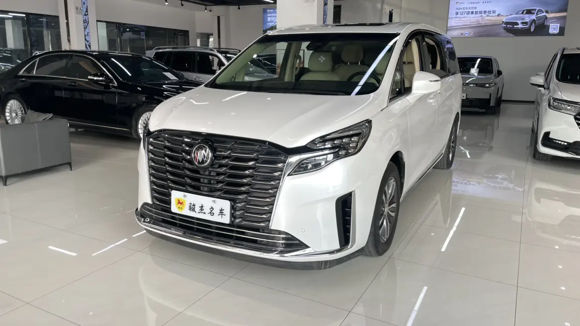 Buick GL8  из Китая