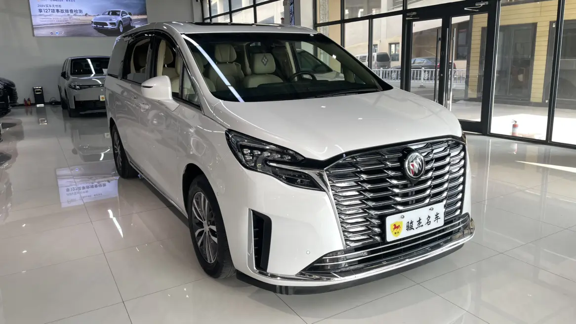 Buick GL8  из Китая