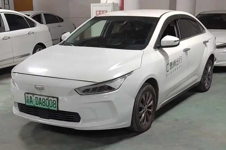 Geely Geometry A  из Китая