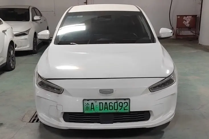 Geely Geometry A  из Китая