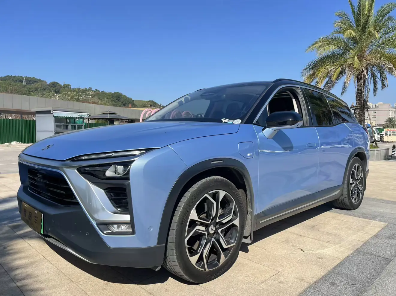 NIO ES8  из Китая