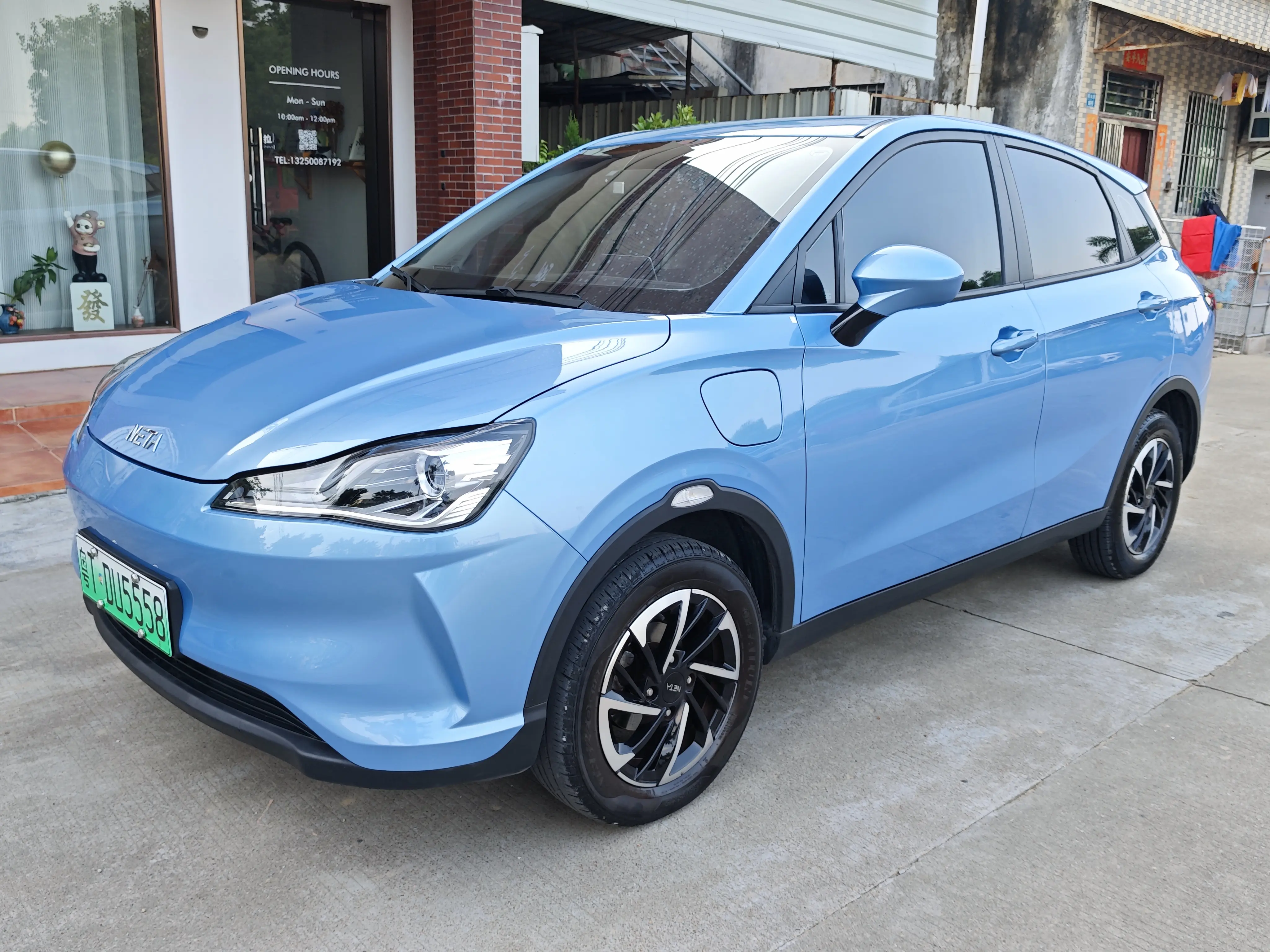 NETA Nezha V  из Китая