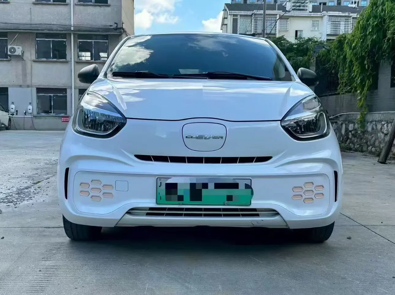 Roewe CLEVER  из Китая