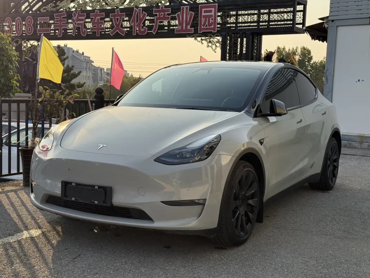 Tesla Model Y  из Китая