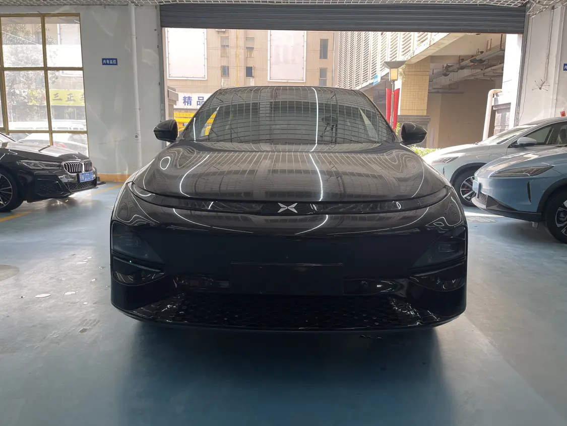 Xpeng G6  из Китая