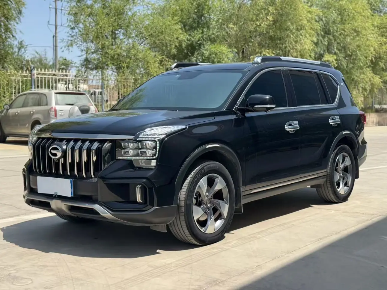 GAC Trumpchi GS8  из Китая