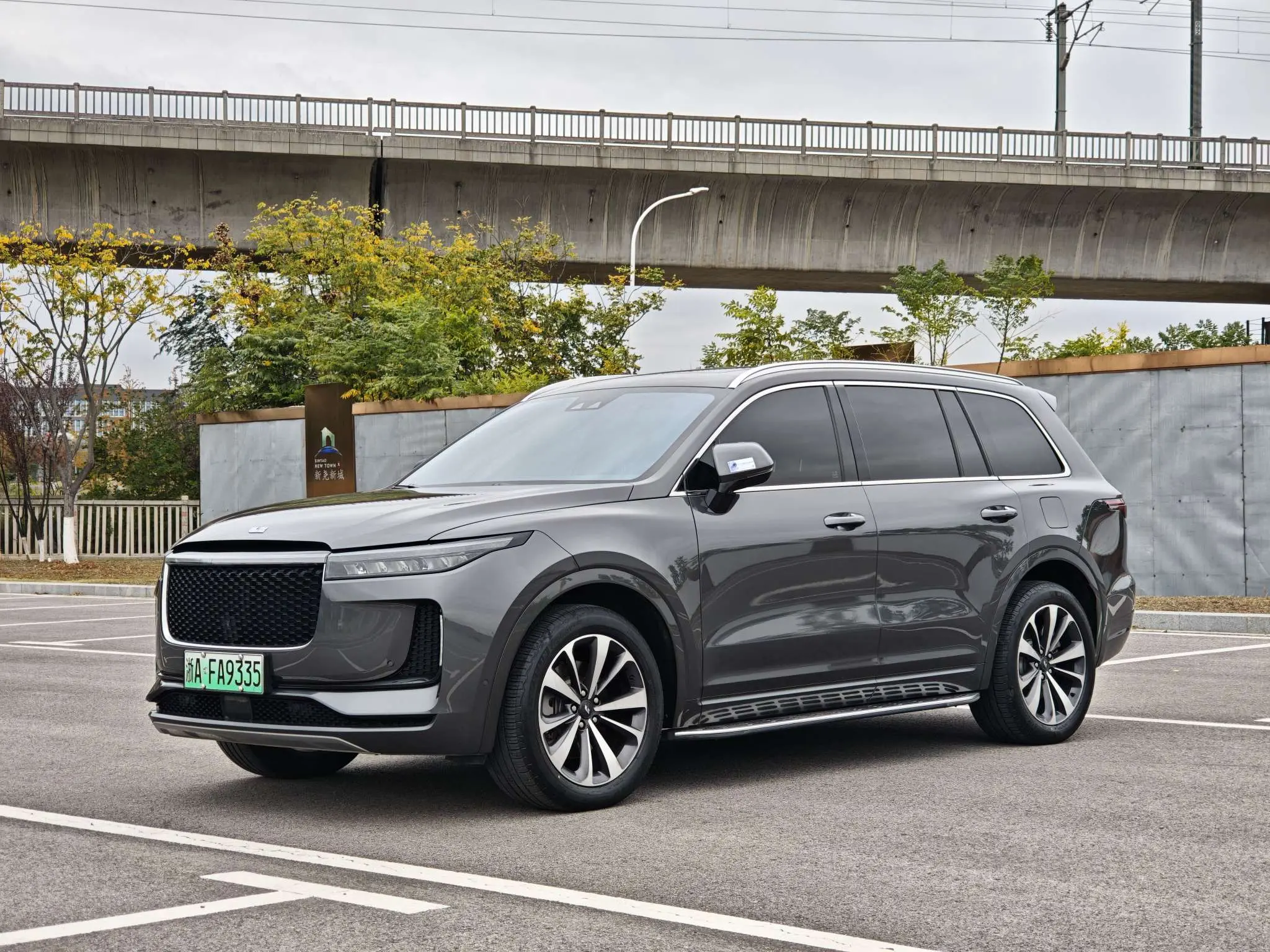 Li ONE (Ideal ONE)  из Китая