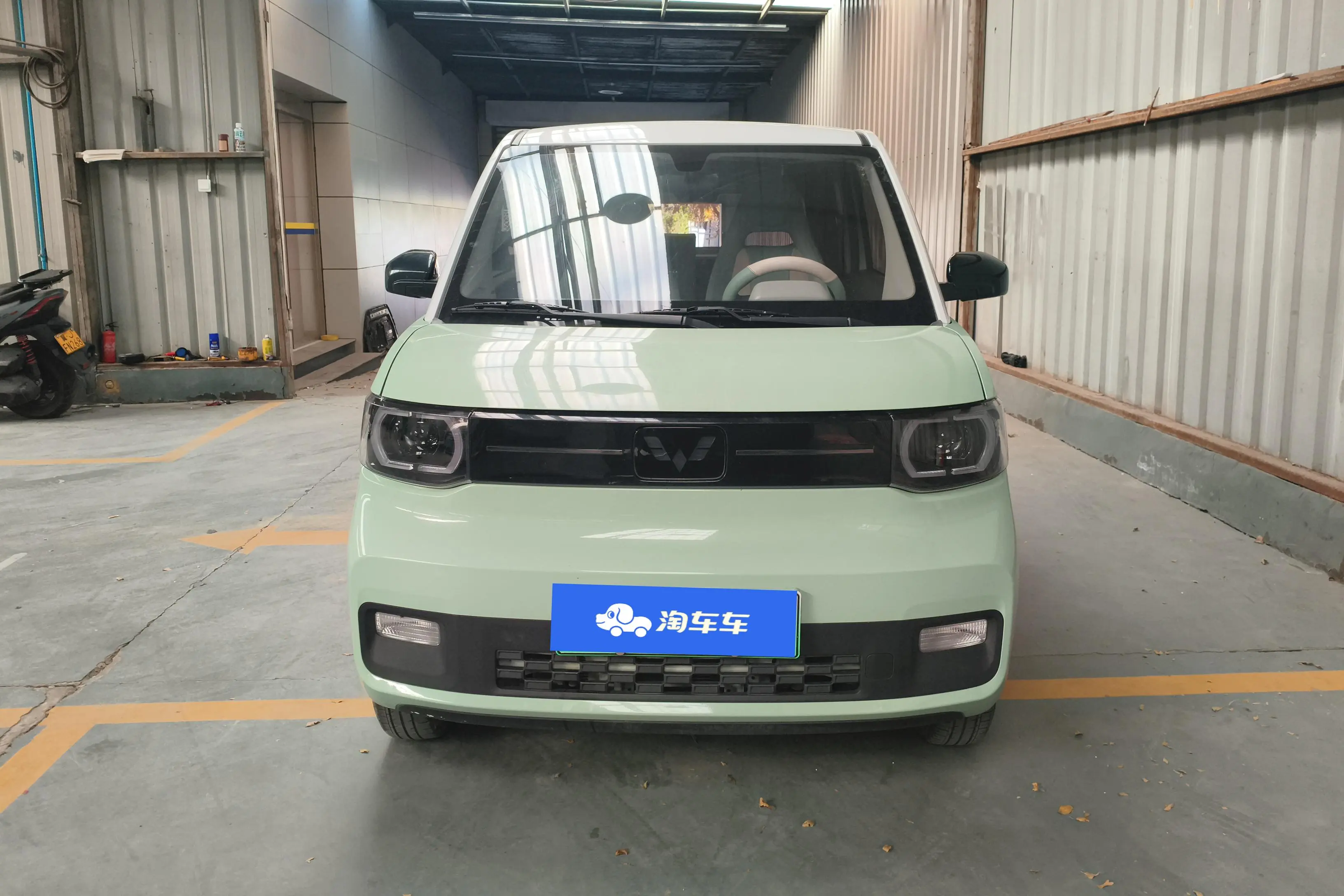 Wuling Hongguang MINIEV  из Китая