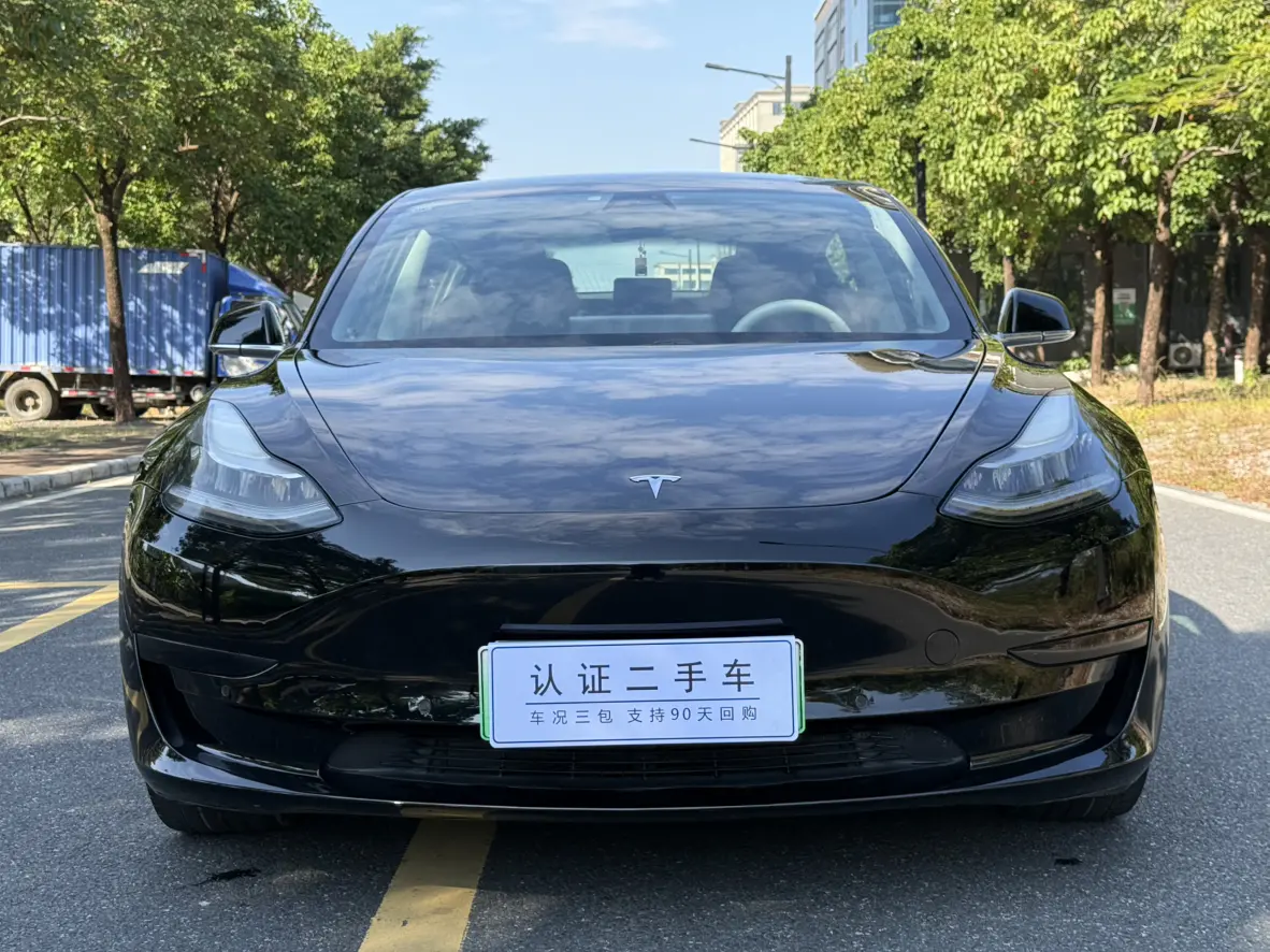 Tesla Model 3  из Китая