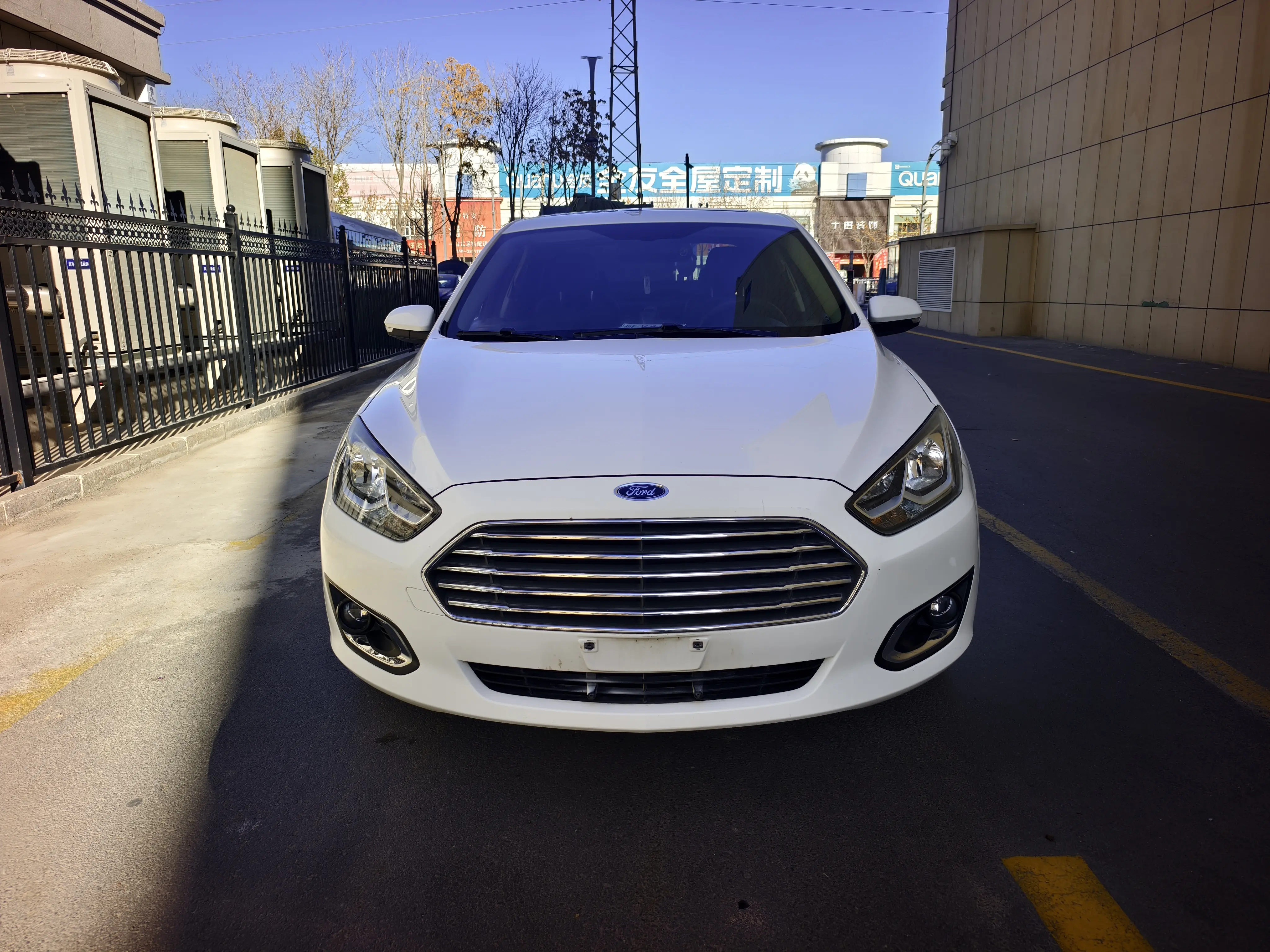 Ford Forrest  из Китая