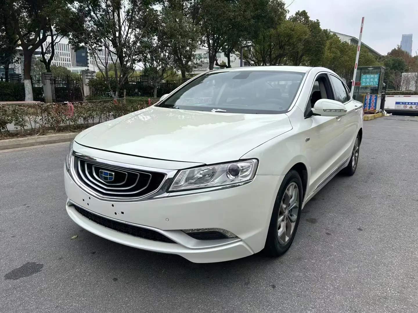 Geely Borui  из Китая