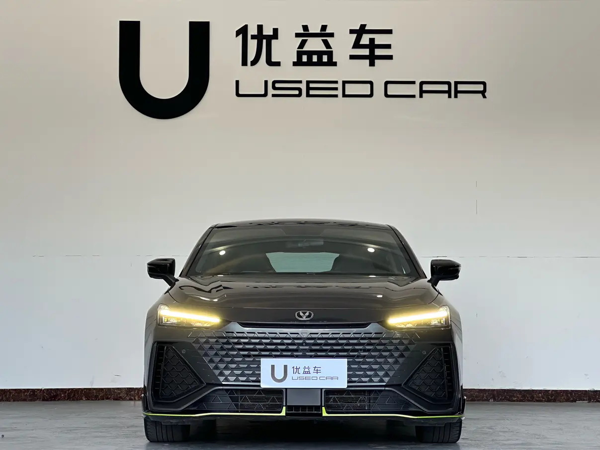 Changan UNI-V  из Китая