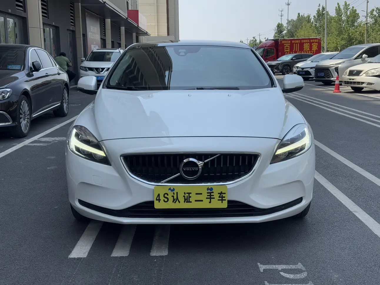 Volvo V40  из Китая