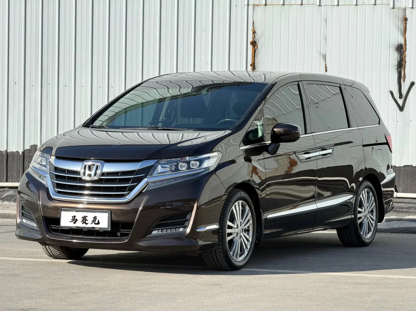 Honda Elysion (Alison)  из Китая