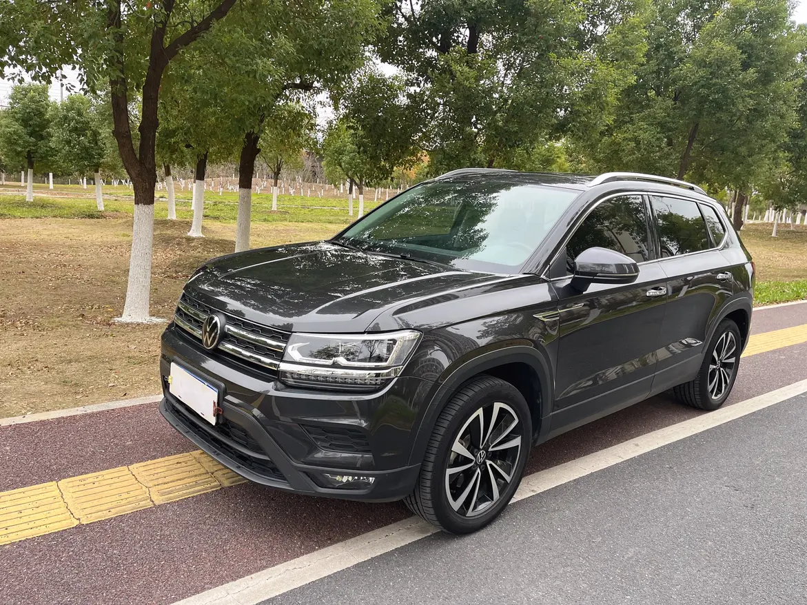 Volkswagen Tharu  из Китая