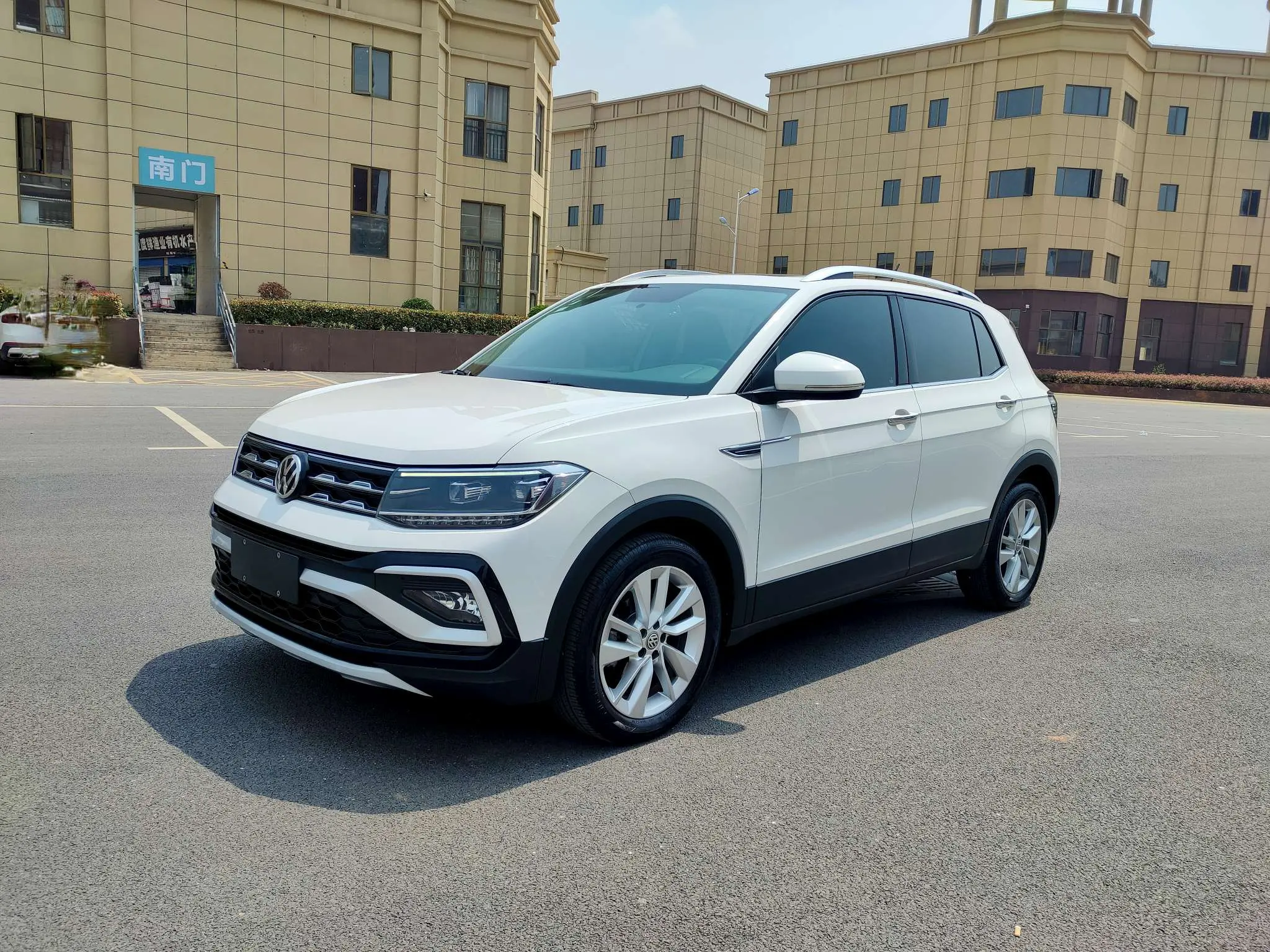 Volkswagen Tu Kai  из Китая