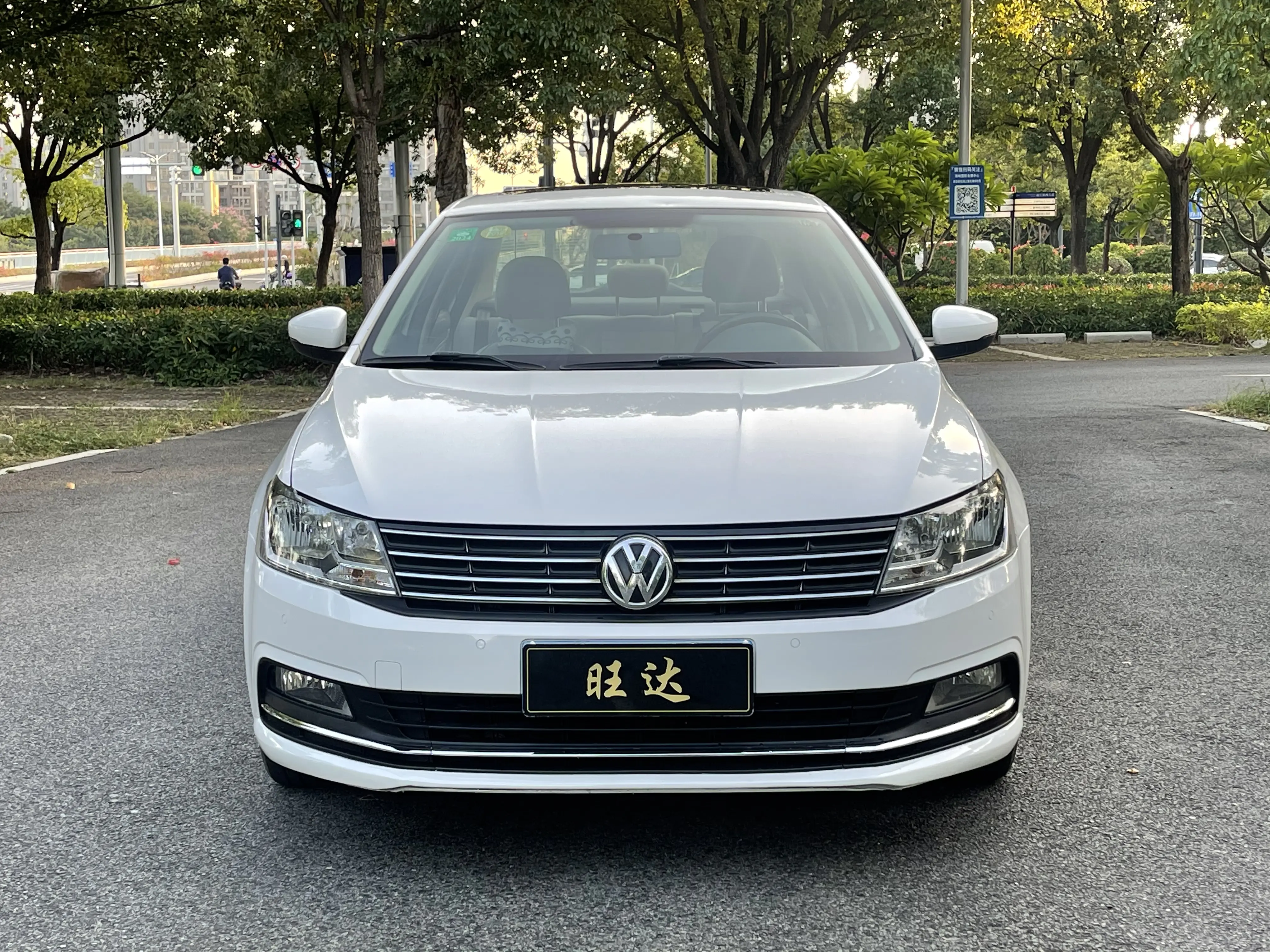 Volkswagen Lavida  из Китая