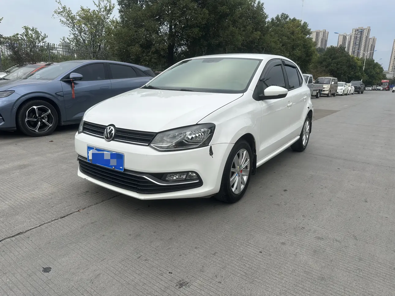 Volkswagen Polo  из Китая