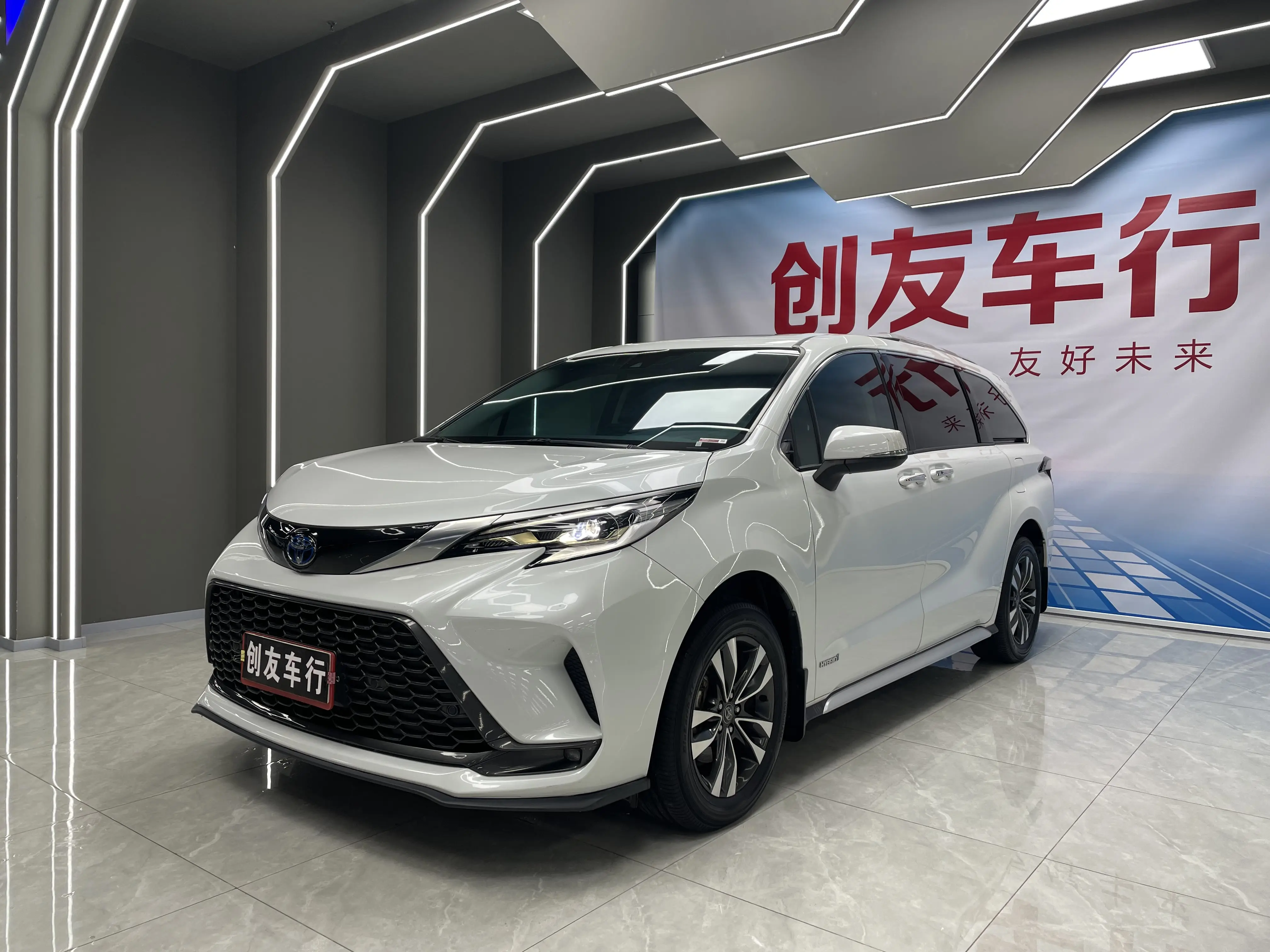 Toyota Granvia  из Китая