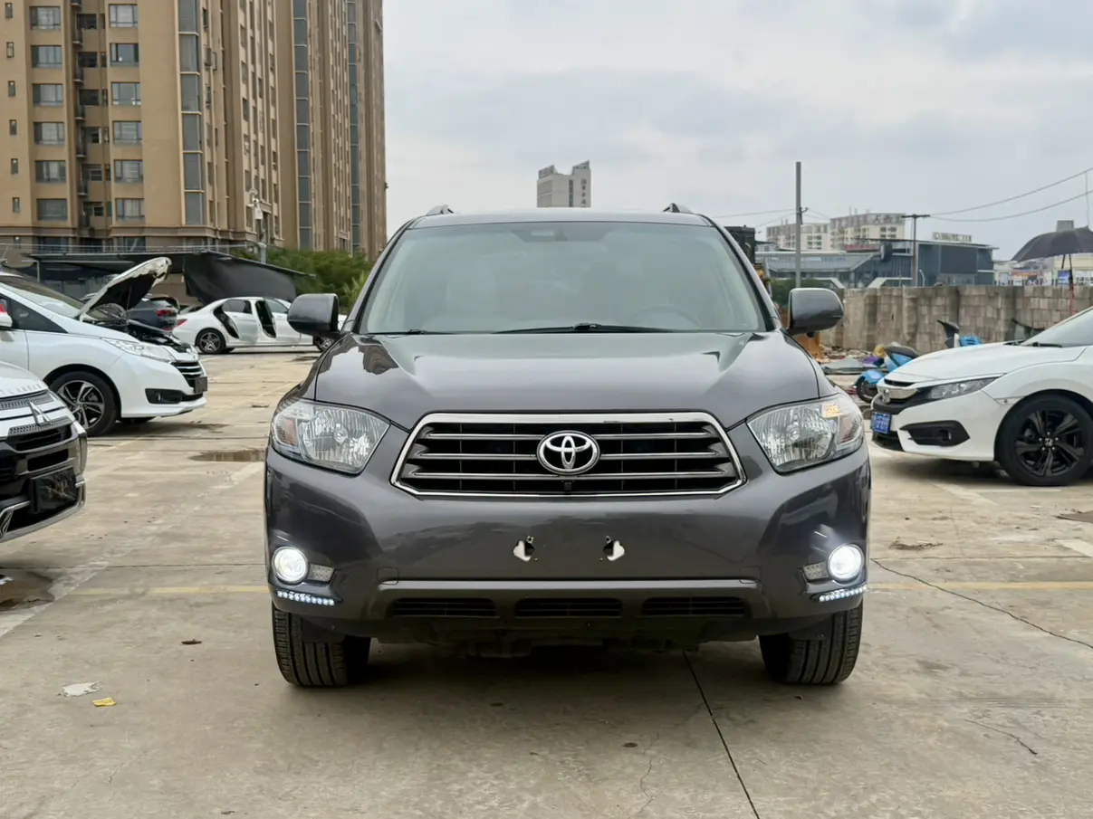 Toyota Highlander  из Китая
