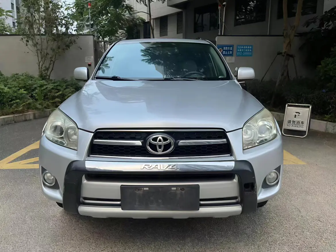 Toyota RAV4  из Китая