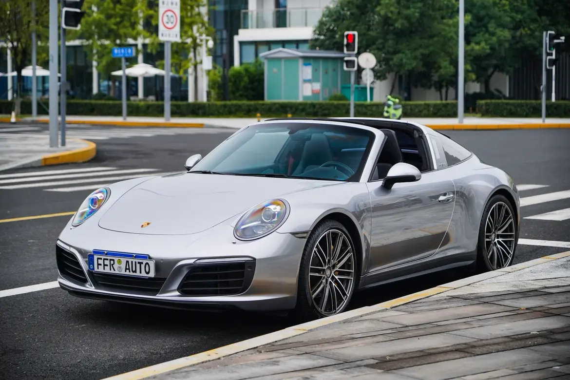 Porsche 911  из Китая