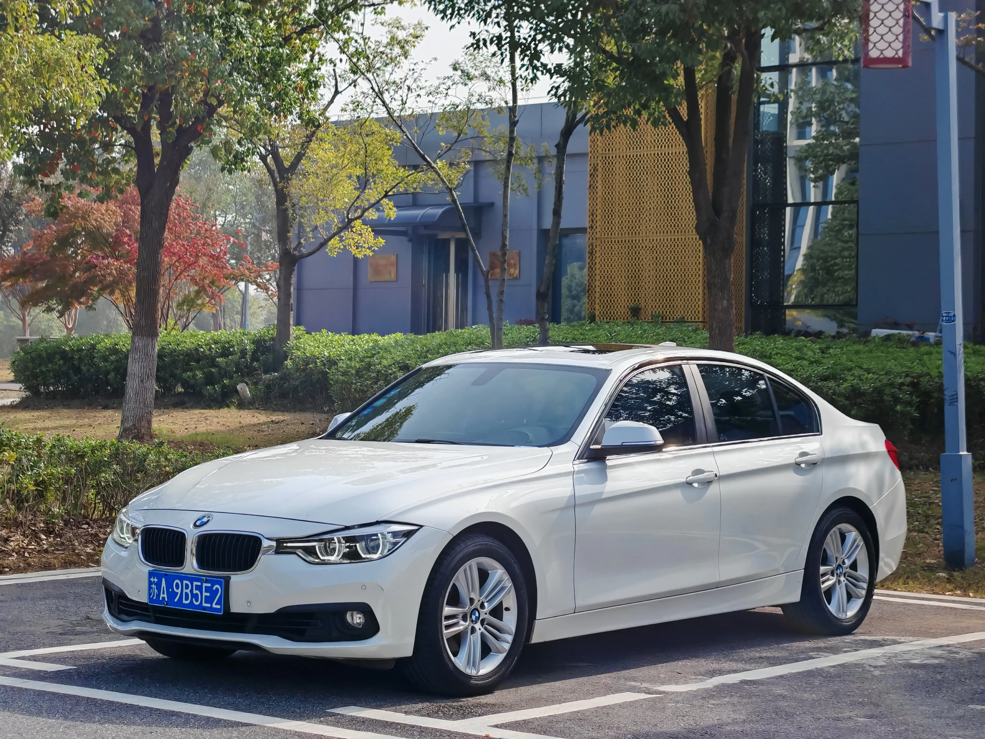 BMW 3 Series  из Китая