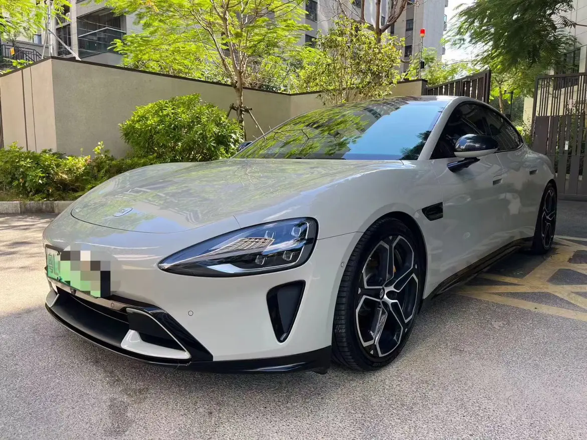 Xiaomi car Xiaomi SU7  из Китая