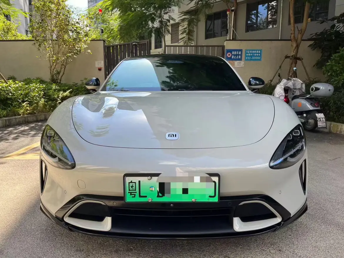 Xiaomi car Xiaomi SU7  из Китая