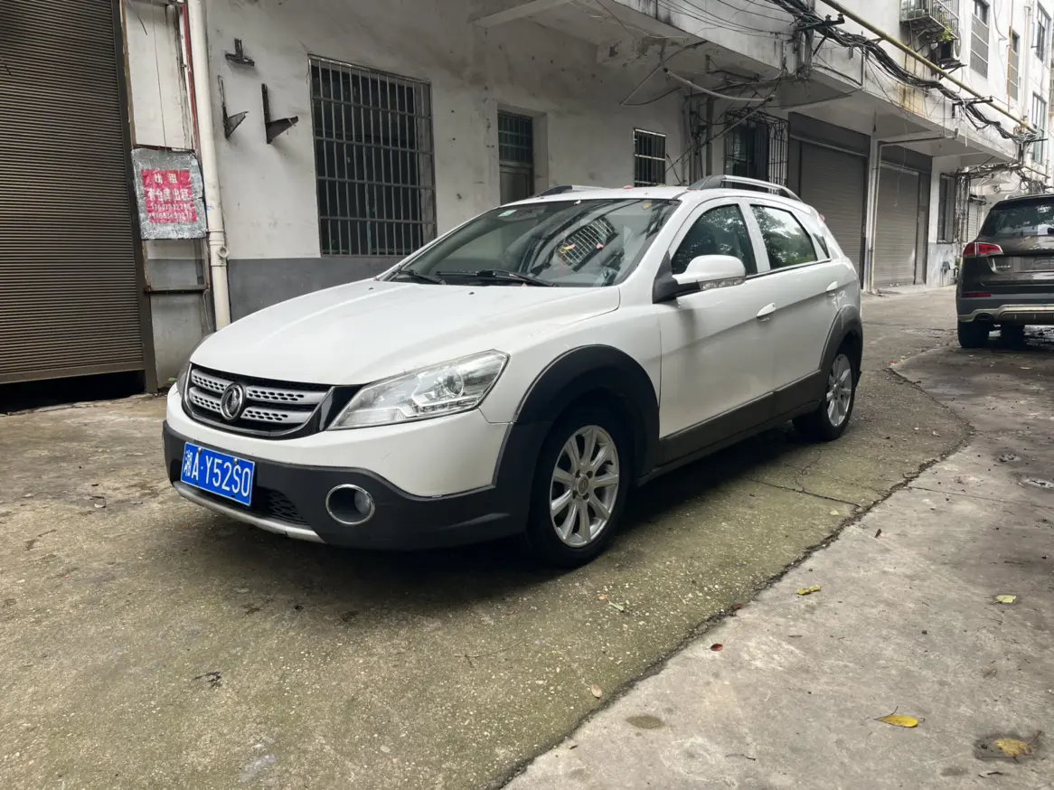 Dongfeng Fengshen H30  из Китая