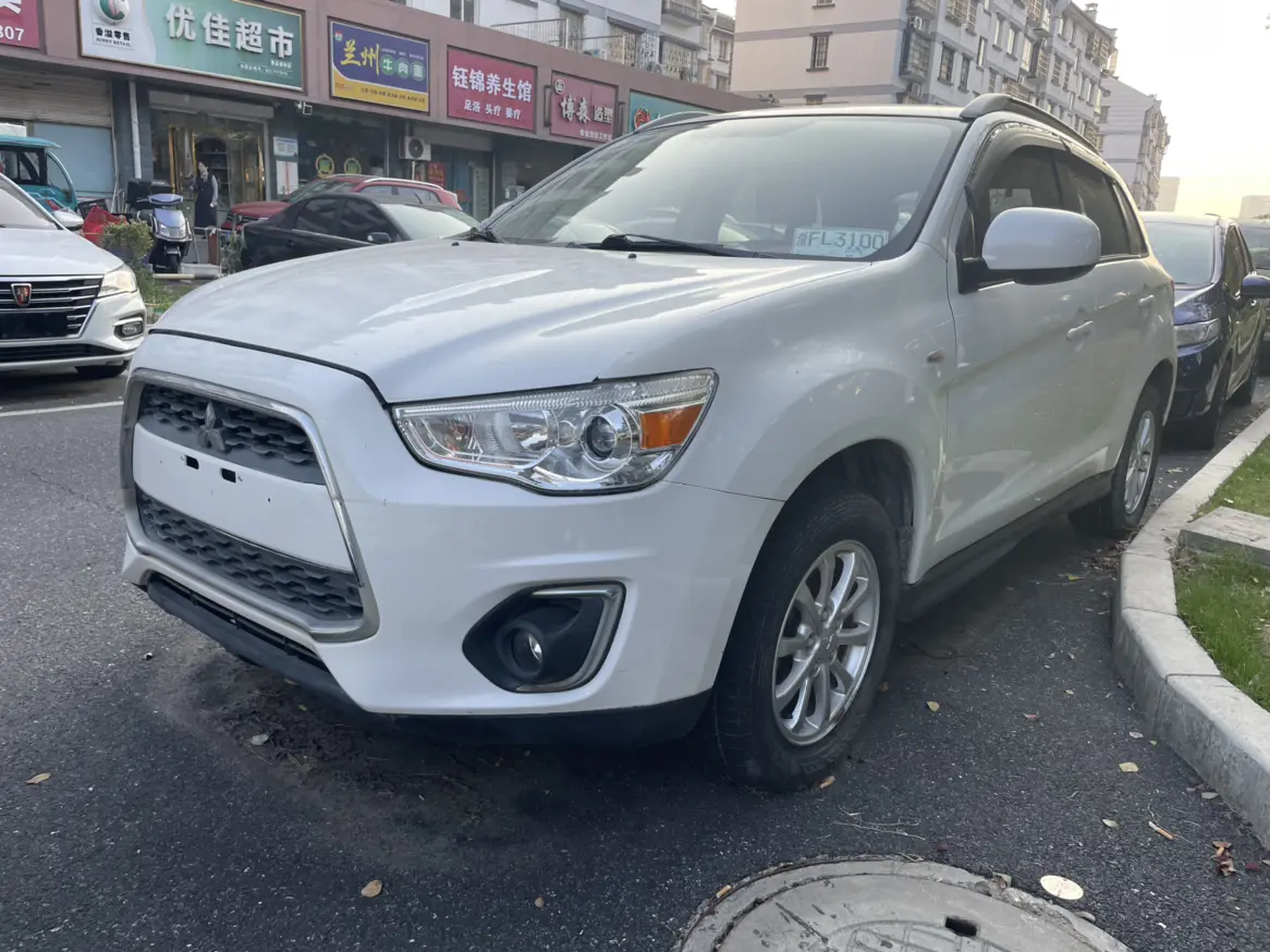 Mitsubishi Jinxuan ASX  из Китая