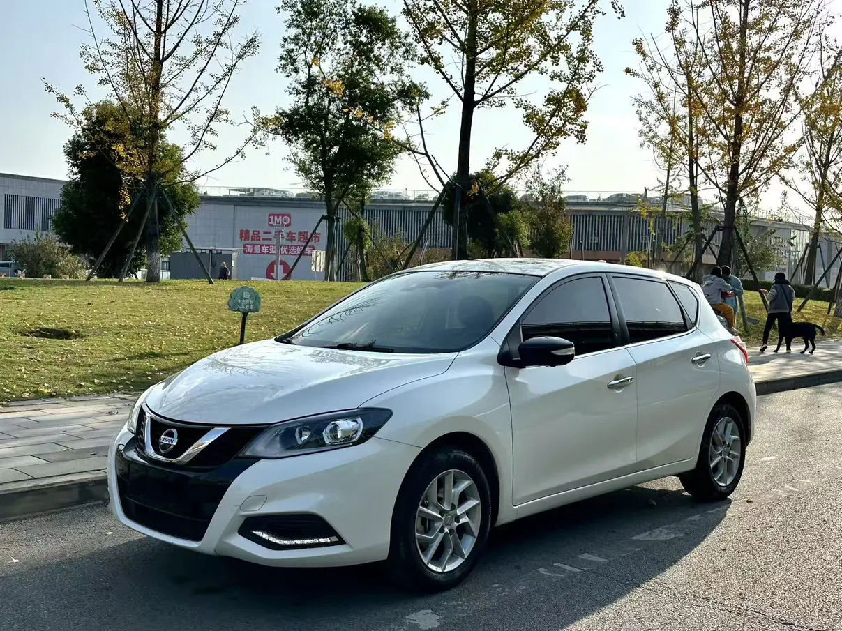 Nissan Tiida  из Китая