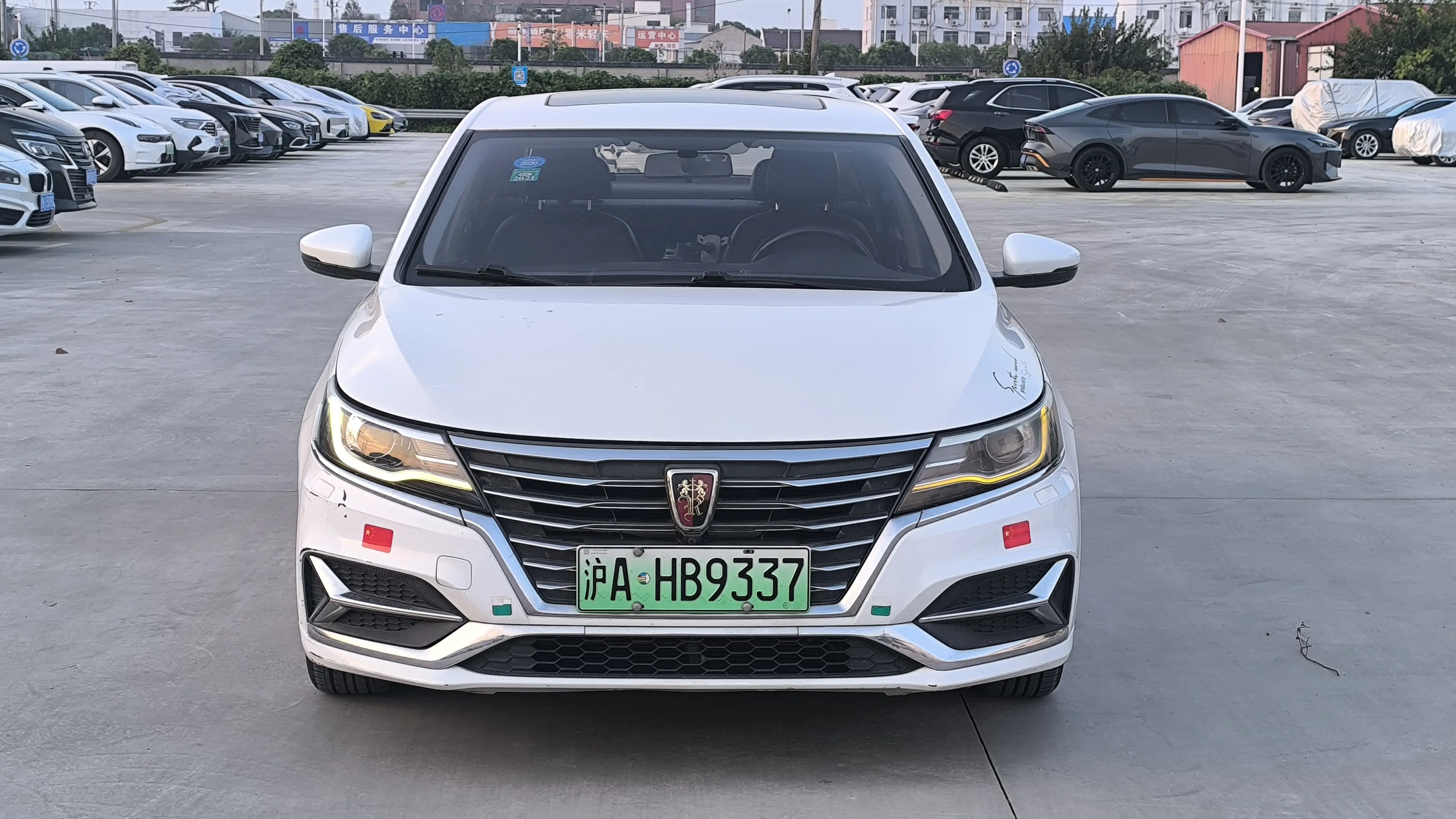 Roewe ei6  из Китая