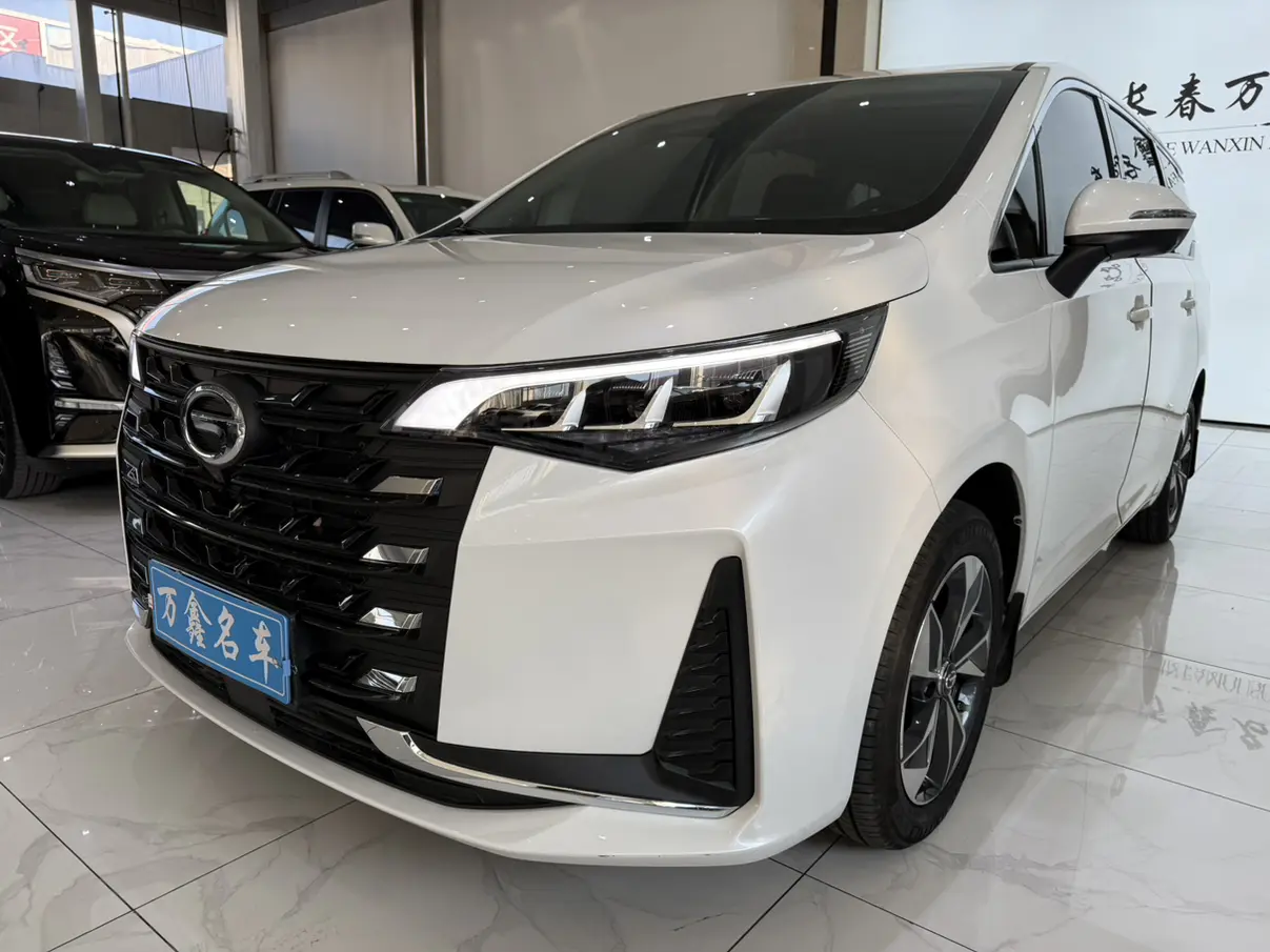 GAC Trumpchi M6  из Китая