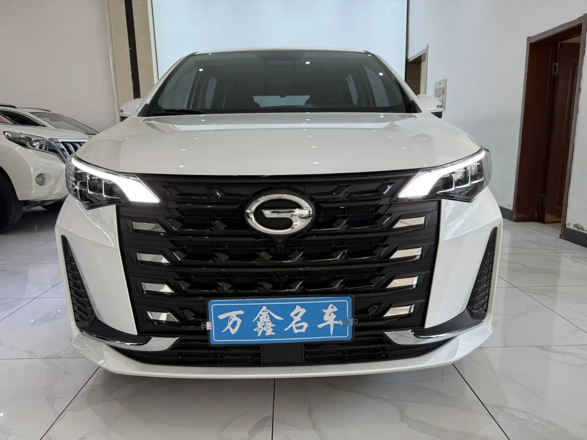 GAC Trumpchi M6  из Китая