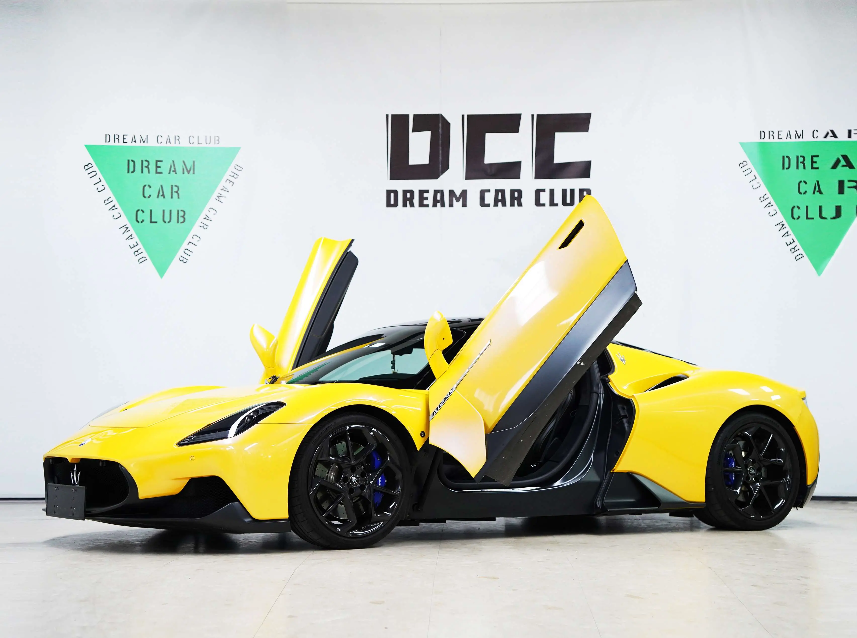 Maserati MC20  из Китая