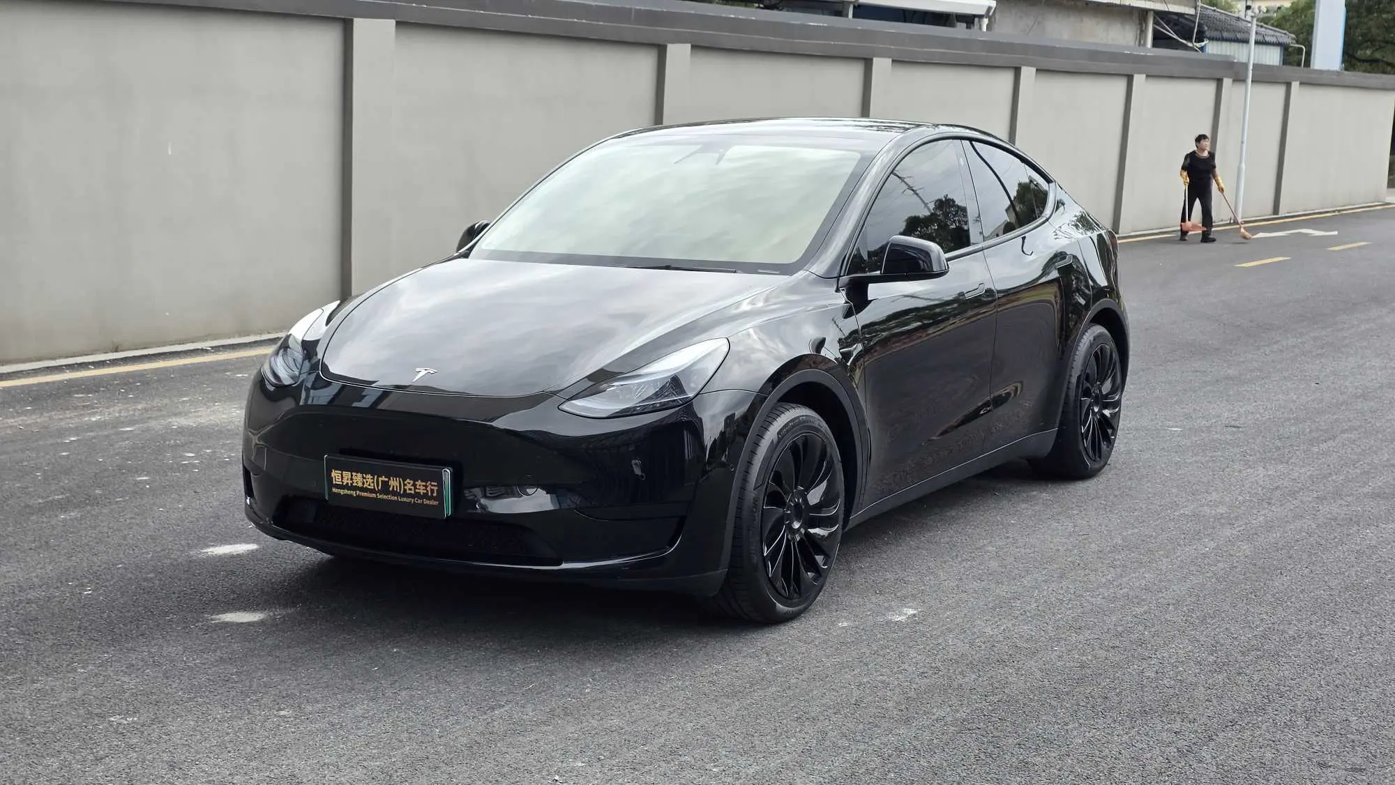 Tesla Model Y  из Китая