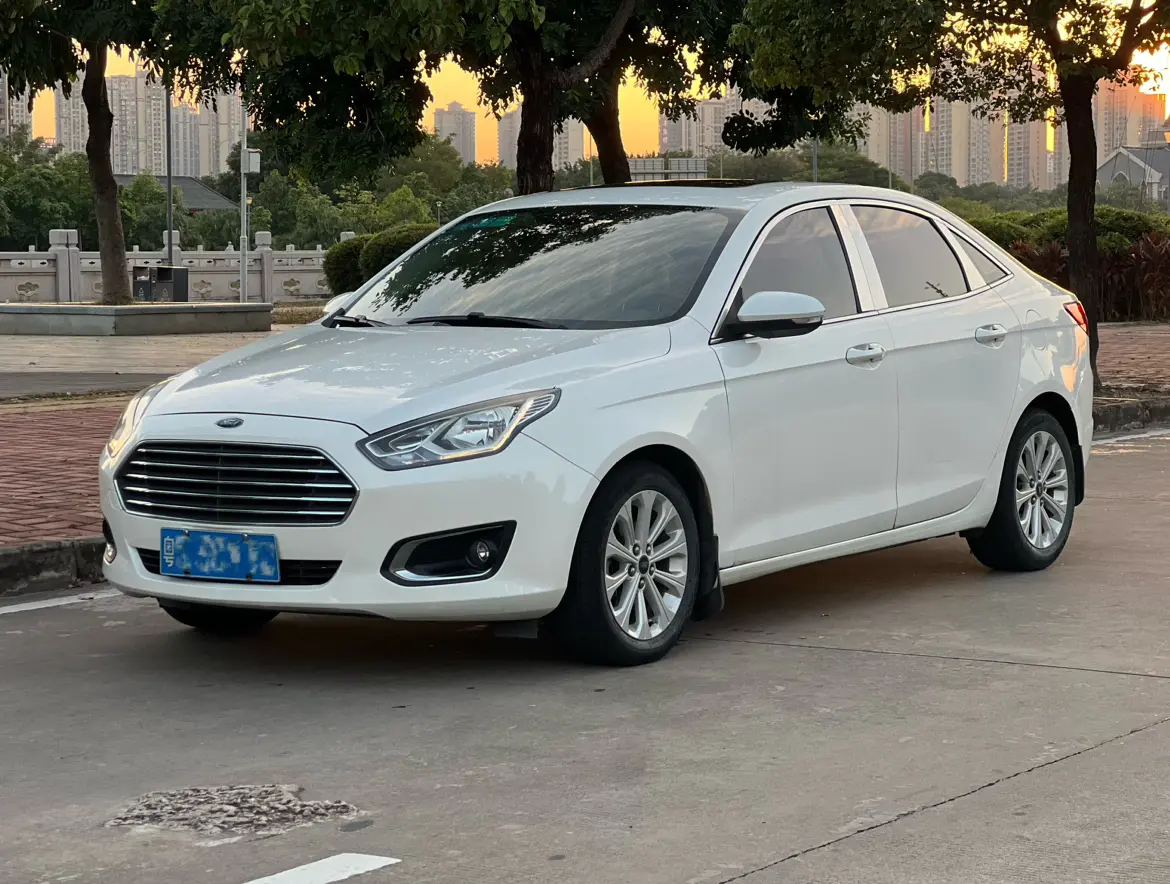 Ford Forrest  из Китая