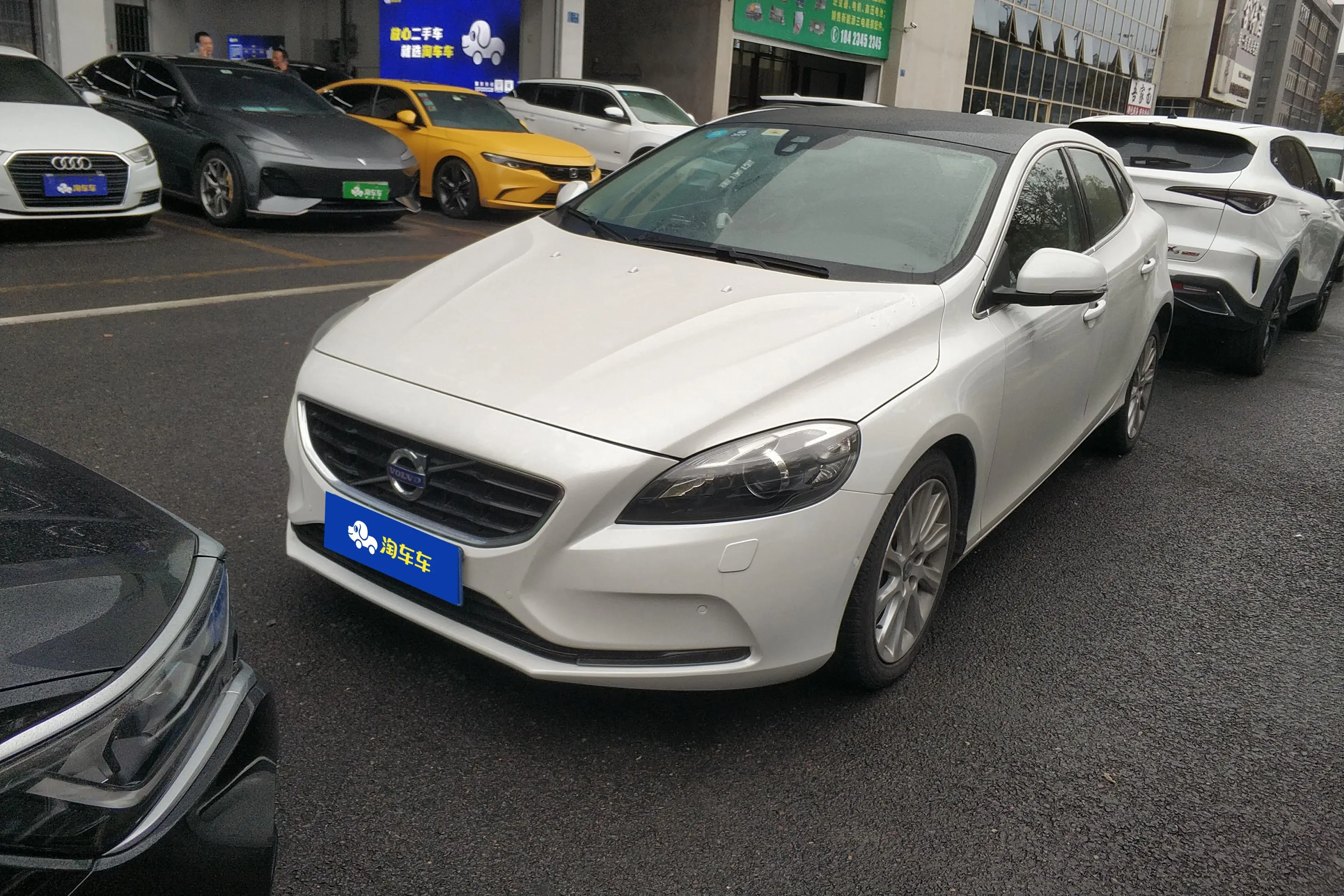 Volvo V40  из Китая