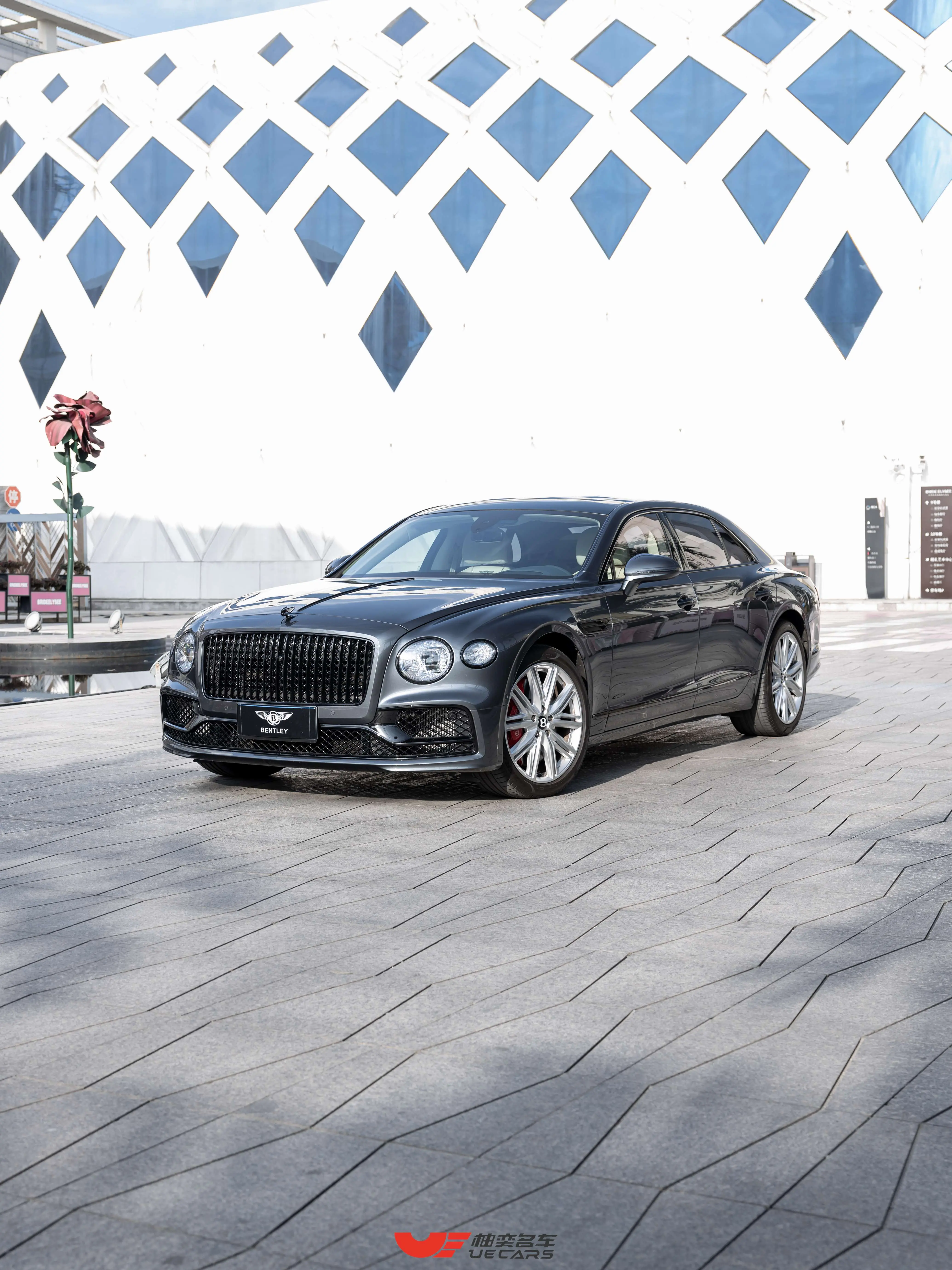 Bentley Galloping  из Китая