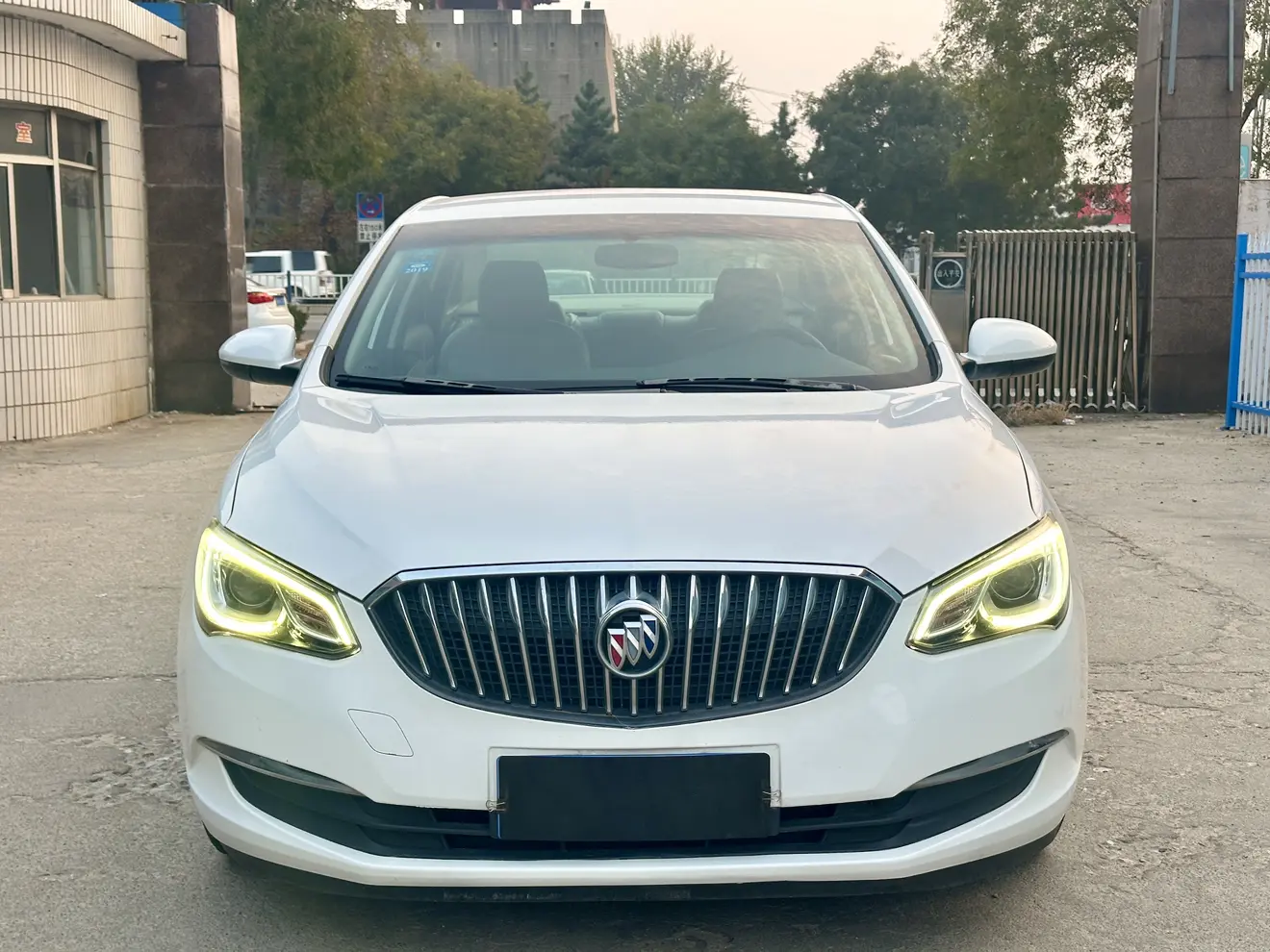 Buick Yinglang  из Китая