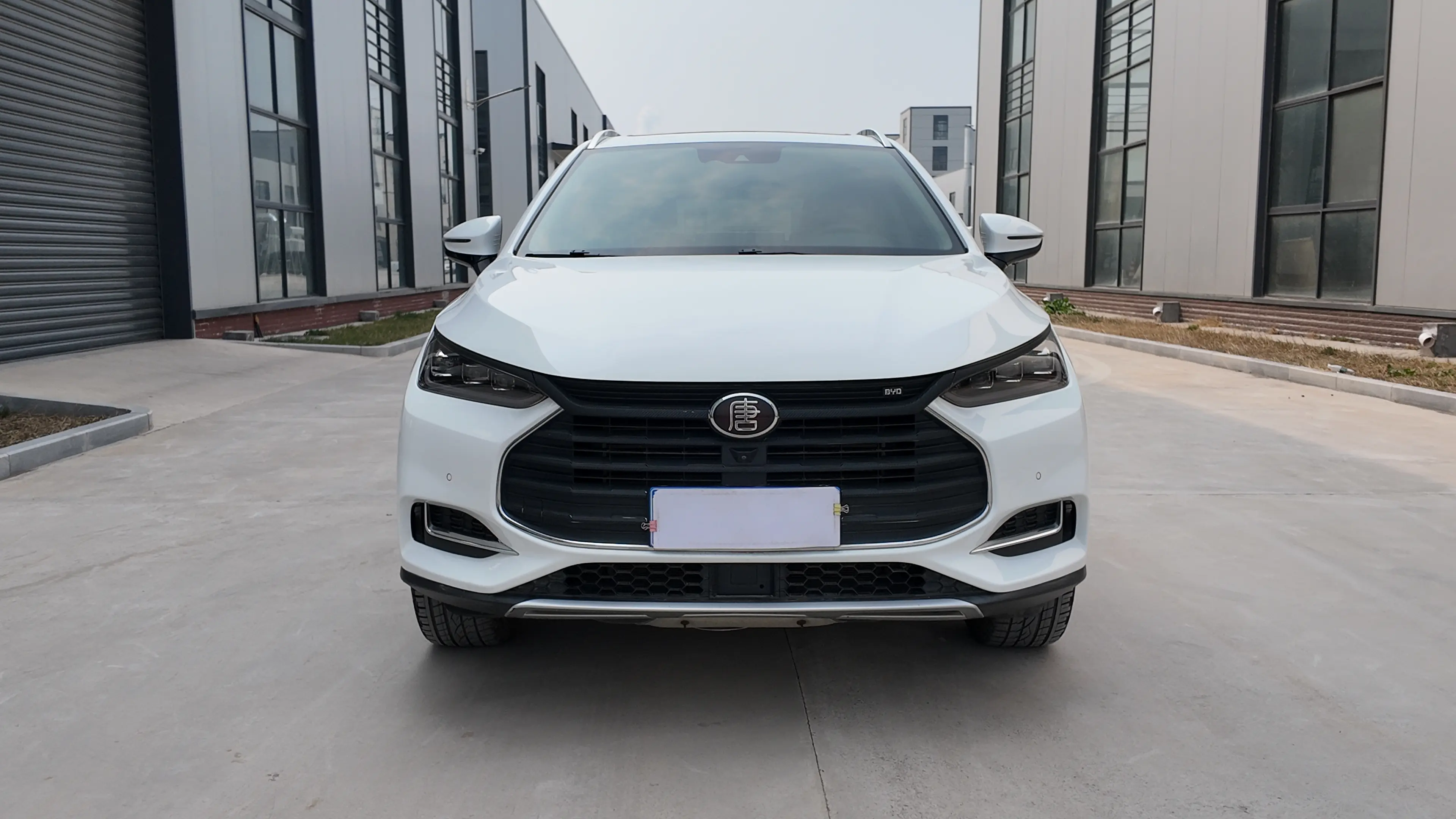 BYD Tang  из Китая