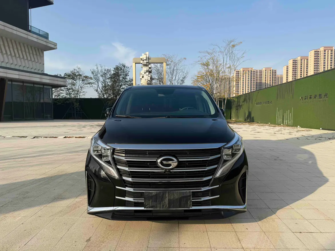 GAC Trumpchi M8  из Китая