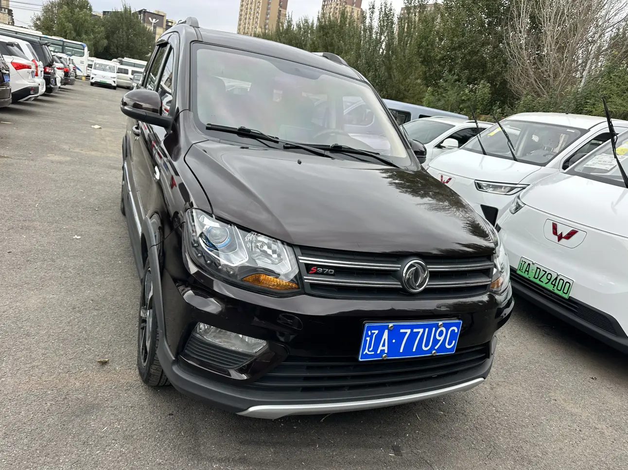 Dongfeng Fengon 370  из Китая