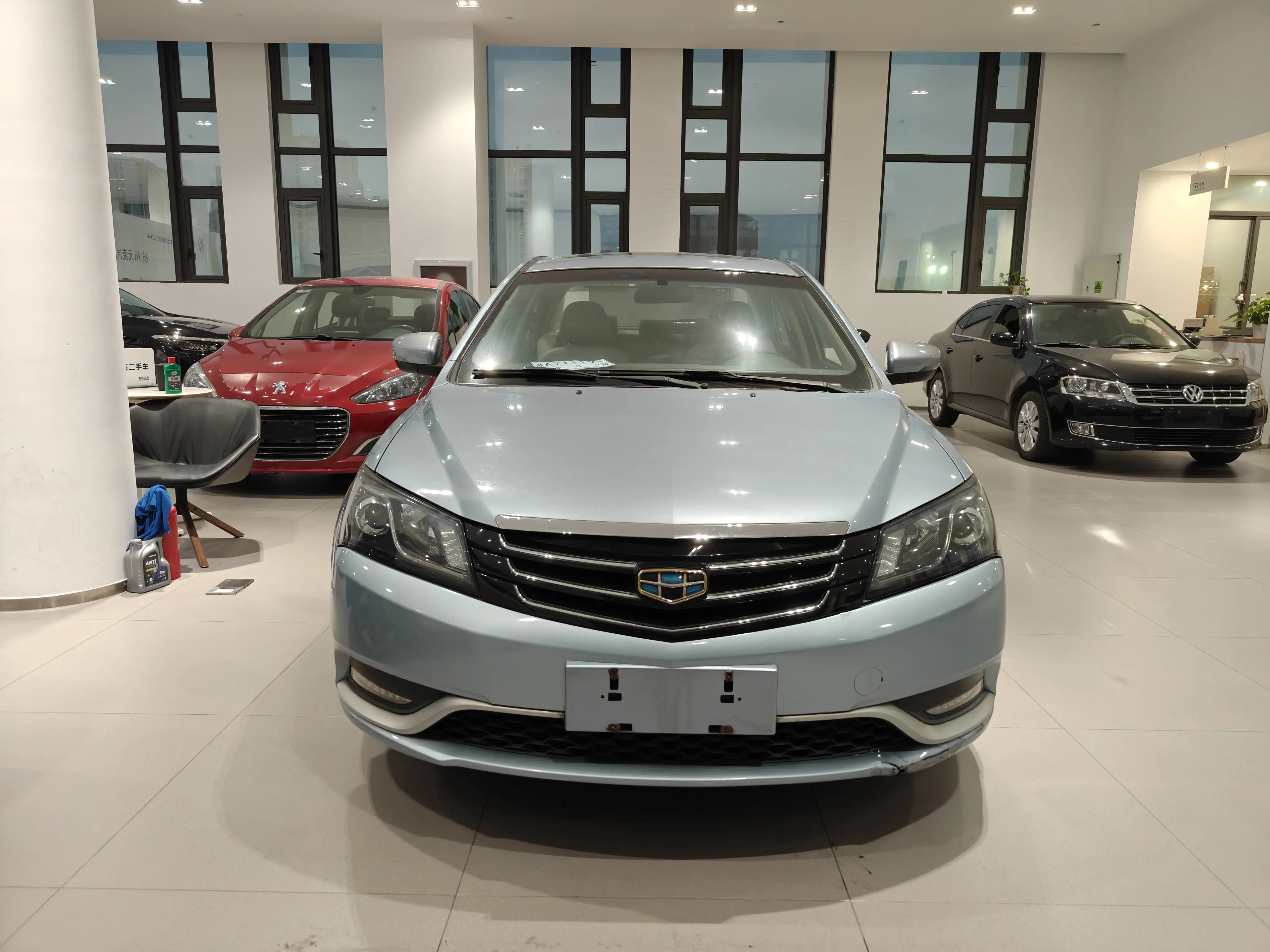 Geely Emgrand  из Китая