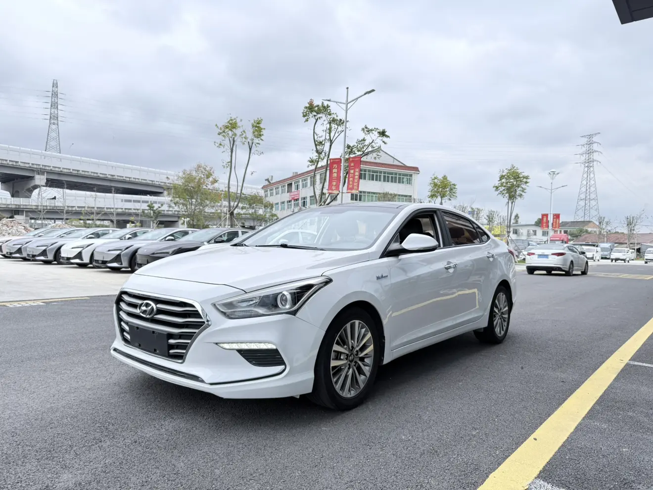 Hyundai Famous pictures  из Китая