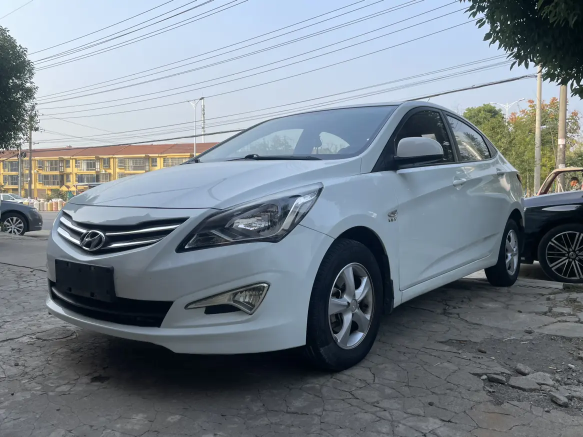 Hyundai Verna (Rena)  из Китая
