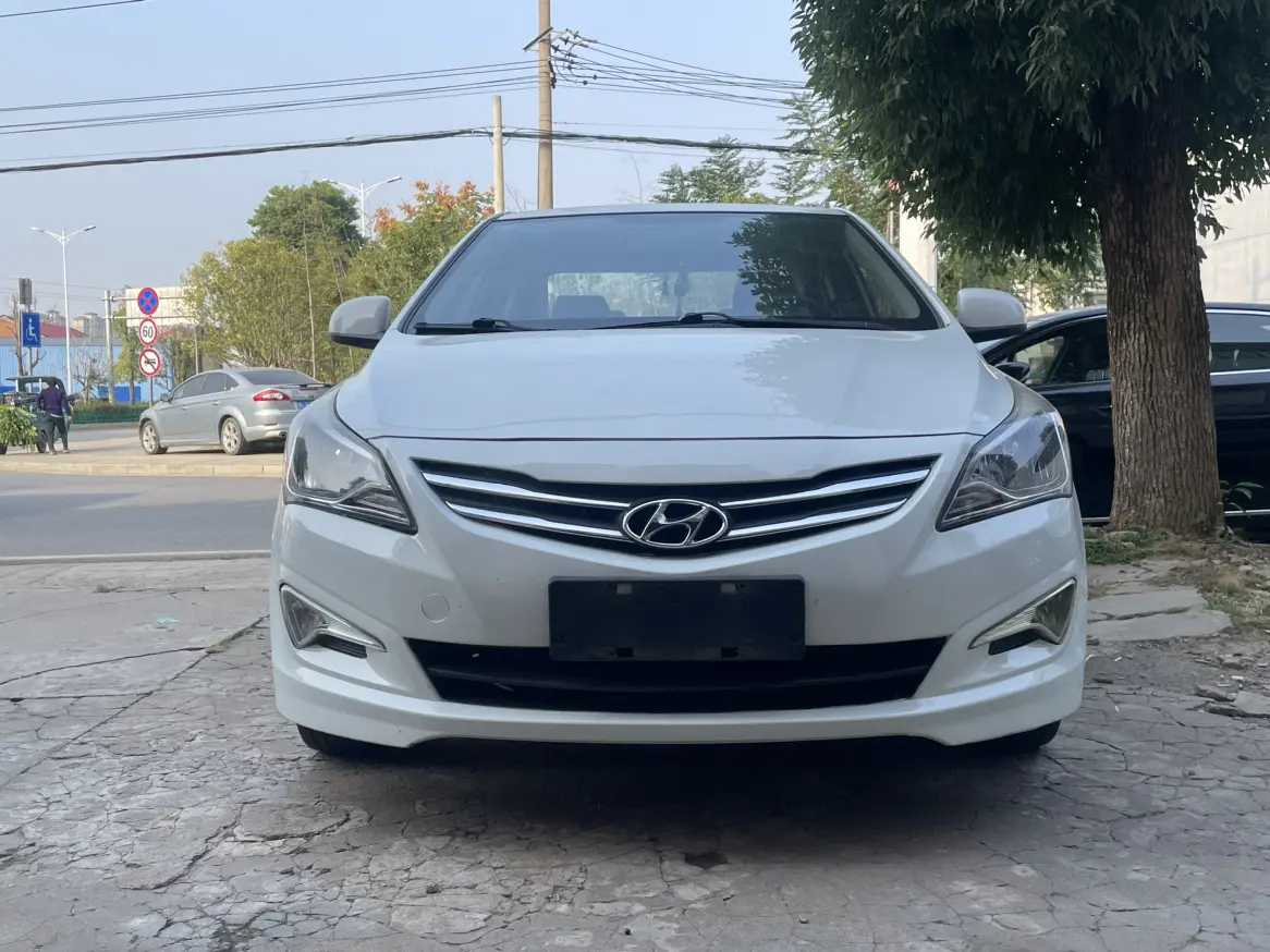 Hyundai Verna (Rena)  из Китая