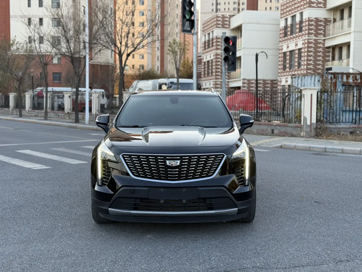 Cadillac XT4  из Китая