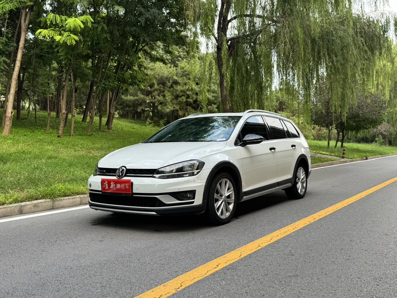 Volkswagen Golf  из Китая